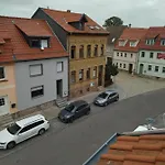 Schmal & Hoch - Willkommen Im Schmalsten Haus Von *