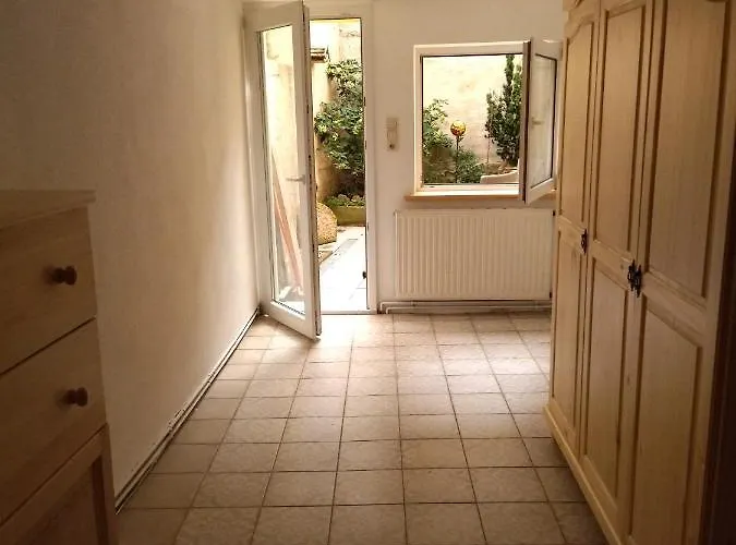 Schmal & Hoch - Willkommen Im Schmalsten Haus Von *